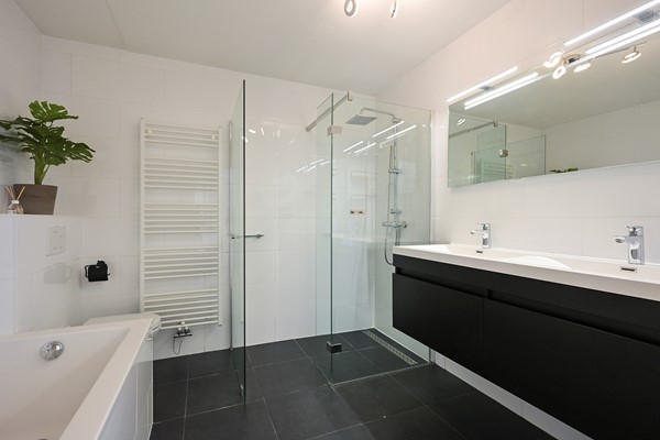Medium property photo - Scheveningseslag 47, 2586 CJ The Hague